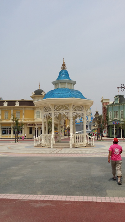  濟南泉城歐樂堡（歐樂堡浮雕涼亭）